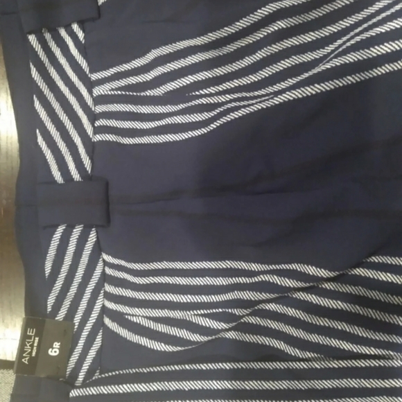 Express ankle high-rise trousers - Picture 6 of 9